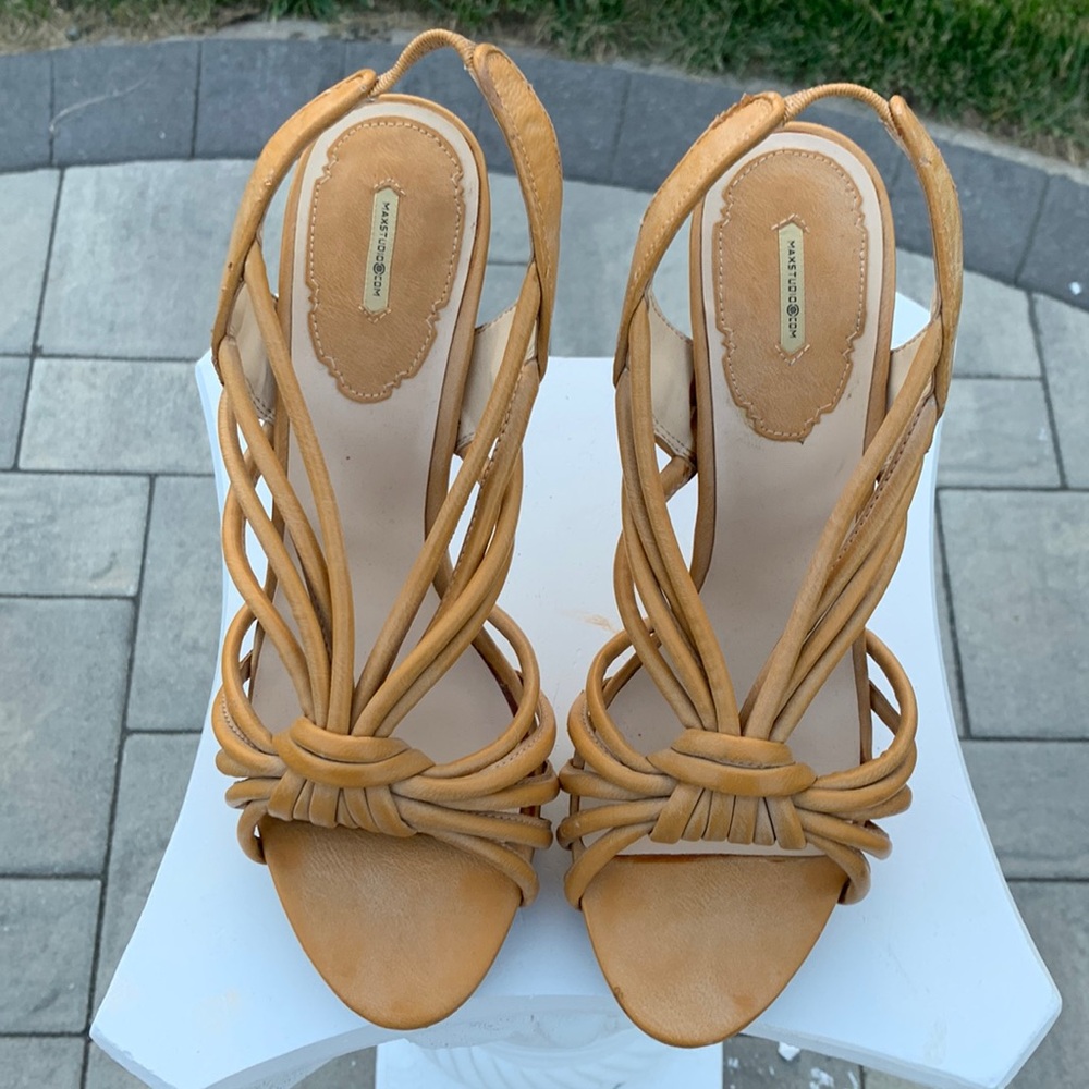 MaxStudio mustard yellow high heels